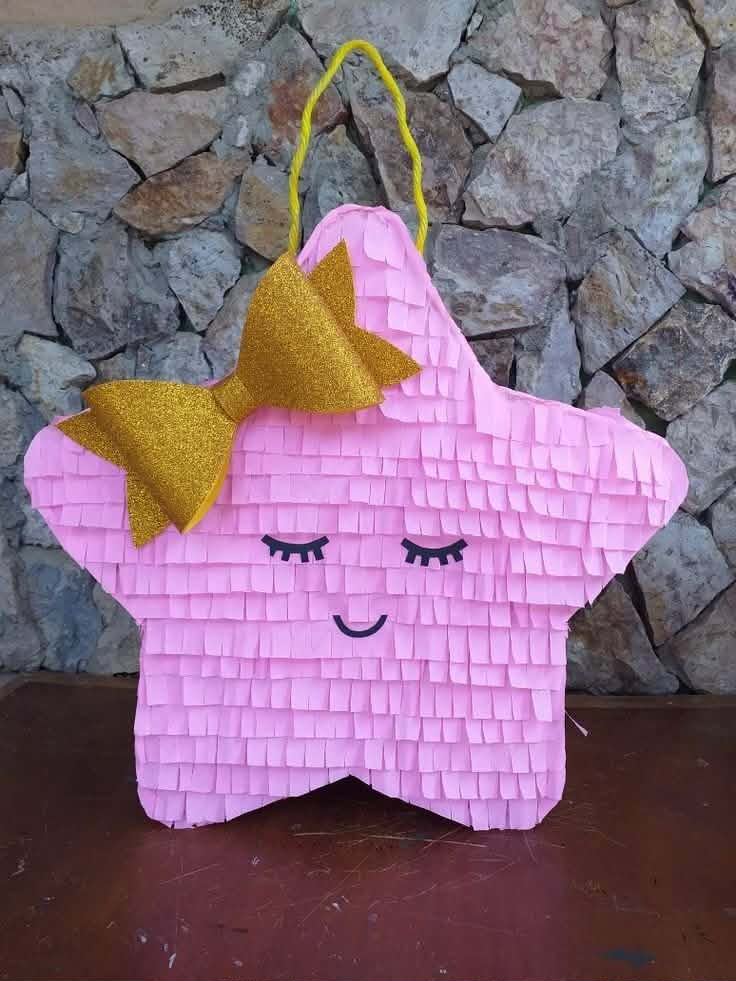 Χειροποίητη Πινιάτα "Pink Star" με Χρυσό Φιόγκο