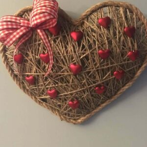 Χειροποίητη Rustic Καρδιά "Love Garden" με Κόκκινο Καρό Φιόγκο